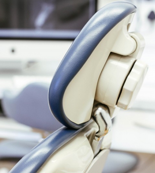 Dr Johan Hartshorne Dentist based at Intercare Medical Centre